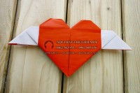 Gấp giấy origami hình trái tim có cánh